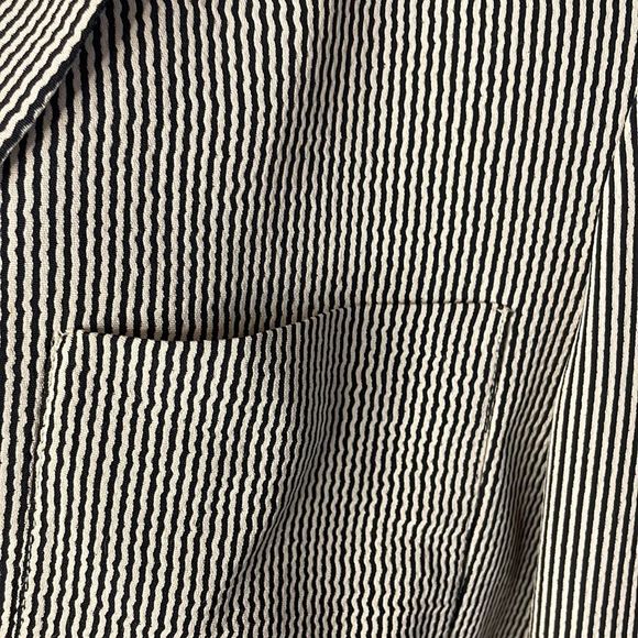 EMANUEL vintage 90’s black/tan vertical stripe blazer - Picture 3 of 6